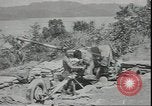 Standbild usMarines in der defensive Positionen Tulagi Salomonen, 1942, aus Sekunde 30 historischem Filmmaterial Videoclip 65675074841