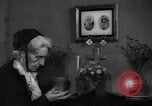 Standbild deutsche Frau New York United States USA, 1938, aus Sekunde 14 historischem Filmmaterial Videoclip 65675074846