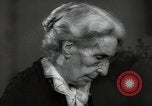 Standbild deutsche Frau New York United States USA, 1938, aus Sekunde 31 historischem Filmmaterial Videoclip 65675074846