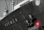 Standbild deutscher Liner Bremen New York United States USA, 1938, aus Sekunde 19 historischem Filmmaterial Videoclip 65675074847