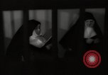 Standbild deutschen Nonnen United States USA, 1938, aus Sekunde 53 historischem Filmmaterial Videoclip 65675074851