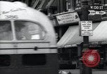 Standbild Harlem street scene in 1939 New York City USA, 1939, aus Sekunde 6 historischem Filmmaterial Videoclip 65675074863