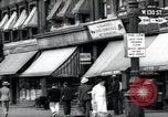 Standbild Harlem street scene in 1939 New York City USA, 1939, aus Sekunde 19 historischem Filmmaterial Videoclip 65675074863