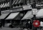 Standbild Harlem street scene in 1939 New York City USA, 1939, aus Sekunde 22 historischem Filmmaterial Videoclip 65675074863