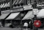 Standbild Harlem street scene in 1939 New York City USA, 1939, aus Sekunde 26 historischem Filmmaterial Videoclip 65675074863