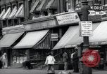 Standbild Harlem street scene in 1939 New York City USA, 1939, aus Sekunde 28 historischem Filmmaterial Videoclip 65675074863