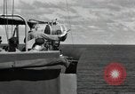 Standbild Transportschiff Peleliu Palau Inseln, 1944, aus Sekunde 20 historischem Filmmaterial Videoclip 65675074868