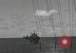 Standbild Transportschiff Peleliu Palau Inseln, 1944, aus Sekunde 61 historischem Filmmaterial Videoclip 65675074868