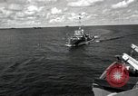Standbild destroyer Escort Peleliu Palau Inseln, 1944, aus Sekunde 36 historischem Filmmaterial Videoclip 65675074869