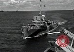 Standbild destroyer Escort Peleliu Palau Inseln, 1944, aus Sekunde 43 historischem Filmmaterial Videoclip 65675074869