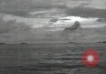 Standbild Marines Peleliu Palau Inseln, 1944, aus Sekunde 5 historischem Filmmaterial Videoclip 65675074870