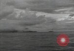 Standbild Marines Peleliu Palau Inseln, 1944, aus Sekunde 7 historischem Filmmaterial Videoclip 65675074870