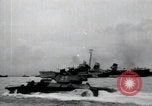 Standbild Marines Peleliu Palau Inseln, 1944, aus Sekunde 27 historischem Filmmaterial Videoclip 65675074870