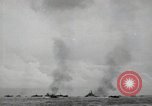 Standbild Marines Peleliu Palau Inseln, 1944, aus Sekunde 43 historischem Filmmaterial Videoclip 65675074870