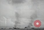 Standbild Marines Peleliu Palau Inseln, 1944, aus Sekunde 44 historischem Filmmaterial Videoclip 65675074870