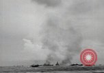 Standbild Marines Peleliu Palau Inseln, 1944, aus Sekunde 51 historischem Filmmaterial Videoclip 65675074870