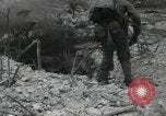 Standbild Marines Peleliu Palau Inseln, 1944, aus Sekunde 6 historischem Filmmaterial Videoclip 65675074871