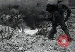 Standbild Marines Peleliu Palau Inseln, 1944, aus Sekunde 8 historischem Filmmaterial Videoclip 65675074871
