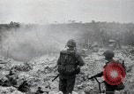 Standbild Marines Peleliu Palau Inseln, 1944, aus Sekunde 13 historischem Filmmaterial Videoclip 65675074871