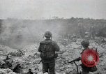 Standbild Marines Peleliu Palau Inseln, 1944, aus Sekunde 14 historischem Filmmaterial Videoclip 65675074871