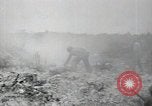 Standbild Marines Peleliu Palau Inseln, 1944, aus Sekunde 25 historischem Filmmaterial Videoclip 65675074871
