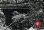 Standbild Marines Peleliu Palau Inseln, 1944, aus Sekunde 28 historischem Filmmaterial Videoclip 65675074871