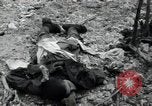 Standbild Marines Peleliu Palau Inseln, 1944, aus Sekunde 33 historischem Filmmaterial Videoclip 65675074871