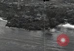 Standbild Luftaufnahmen der Insel Küste bei der Anlandung Angaur Palau Inseln, 1944, aus Sekunde 8 historischem Filmmaterial Videoclip 65675074875