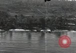 Standbild Luftaufnahmen der Insel Küste bei der Anlandung Angaur Palau Inseln, 1944, aus Sekunde 12 historischem Filmmaterial Videoclip 65675074875