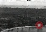 Standbild Luftaufnahmen der Insel Küste bei der Anlandung Angaur Palau Inseln, 1944, aus Sekunde 15 historischem Filmmaterial Videoclip 65675074875