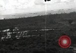 Standbild Luftaufnahmen der Insel Küste bei der Anlandung Angaur Palau Inseln, 1944, aus Sekunde 29 historischem Filmmaterial Videoclip 65675074875