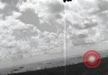 Standbild Luftaufnahmen der Insel Küste bei der Anlandung Angaur Palau Inseln, 1944, aus Sekunde 32 historischem Filmmaterial Videoclip 65675074875