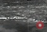 Standbild Luftaufnahmen der Insel Küste bei der Anlandung Angaur Palau Inseln, 1944, aus Sekunde 38 historischem Filmmaterial Videoclip 65675074875