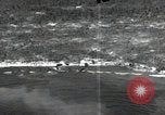 Standbild Luftaufnahmen der Insel Küste bei der Anlandung Angaur Palau Inseln, 1944, aus Sekunde 39 historischem Filmmaterial Videoclip 65675074875