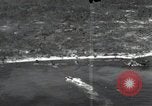 Standbild Luftaufnahmen der Insel Küste bei der Anlandung Angaur Palau Inseln, 1944, aus Sekunde 44 historischem Filmmaterial Videoclip 65675074875