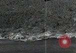 Standbild Luftaufnahmen der Insel Küste bei der Anlandung Angaur Palau Inseln, 1944, aus Sekunde 57 historischem Filmmaterial Videoclip 65675074875