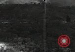Standbild Deutschland Landung Handwerk Angaur Palau Inseln, 1944, aus Sekunde 25 historischem Filmmaterial Videoclip 65675074876