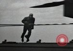 Standbild F6F Hellcat Jagdflugzeug Iwo Jima, 1945, aus Sekunde 25 historischem Filmmaterial Videoclip 65675074880