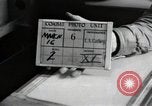 Standbild F6F Hellcat Jagdflugzeug Iwo Jima, 1945, aus Sekunde 46 historischem Filmmaterial Videoclip 65675074881