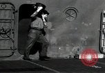 Standbild Navy Personal Iwo Jima, 1945, aus Sekunde 8 historischem Filmmaterial Videoclip 65675074884