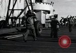 Standbild Navy Personal Iwo Jima, 1945, aus Sekunde 13 historischem Filmmaterial Videoclip 65675074884