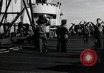 Standbild Navy Personal Iwo Jima, 1945, aus Sekunde 14 historischem Filmmaterial Videoclip 65675074884