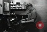 Standbild Navy Personal Iwo Jima, 1945, aus Sekunde 31 historischem Filmmaterial Videoclip 65675074884