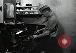Standbild Navy Personal Iwo Jima, 1945, aus Sekunde 32 historischem Filmmaterial Videoclip 65675074884