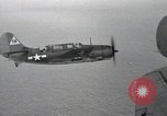 Standbild SB2C Helldiver Bomber Bonin Inseln Japan, 1944, aus Sekunde 47 historischem Filmmaterial Videoclip 65675074885