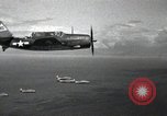 Standbild SB2C Helldiver Bomber Bonin Inseln Japan, 1944, aus Sekunde 56 historischem Filmmaterial Videoclip 65675074886