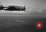 Standbild SB2C Helldiver Bomber Bonin Inseln Japan, 1944, aus Sekunde 58 historischem Filmmaterial Videoclip 65675074886
