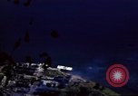 Image de bombardements de barges théâtre du Pacifique, 1944, de la seconde 3 séquences d'archives historiques vidéo 65675074887