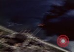 Image de bombardements de barges théâtre du Pacifique, 1944, de la seconde 7 séquences d'archives historiques vidéo 65675074887