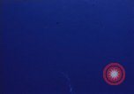 Standbild strafing von japanischen Flugzeugen Pacific Theater, 1944, aus Sekunde 11 historischem Filmmaterial Videoclip 65675074888
